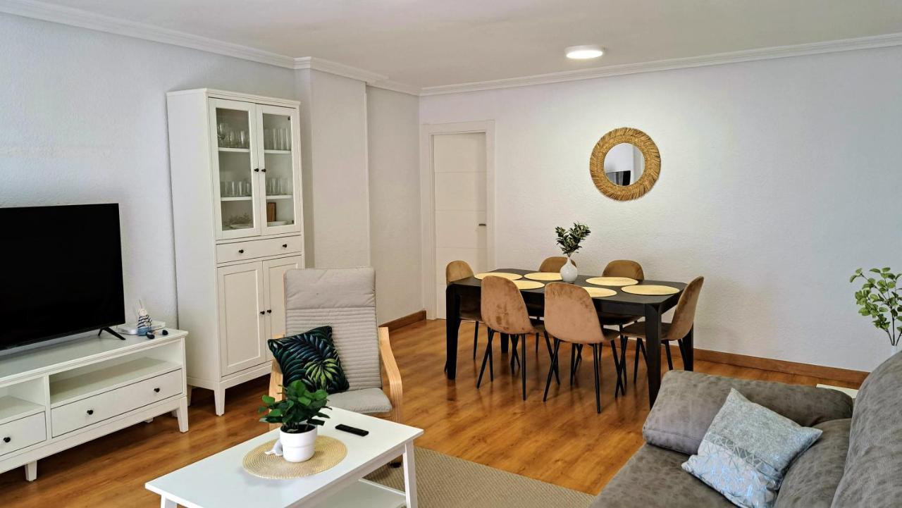 Garden Beach Apartment Torrevieja Exterior photo